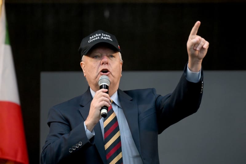 Trump ally Graham commends German chancellor for stance on Iran