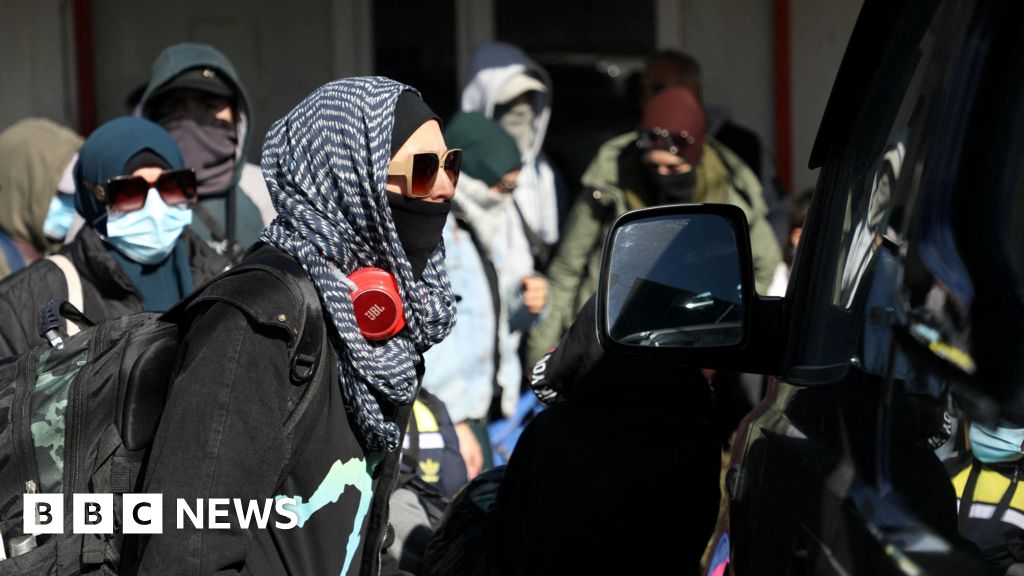 Australian IS families in Syria camp turned back after leaving for home