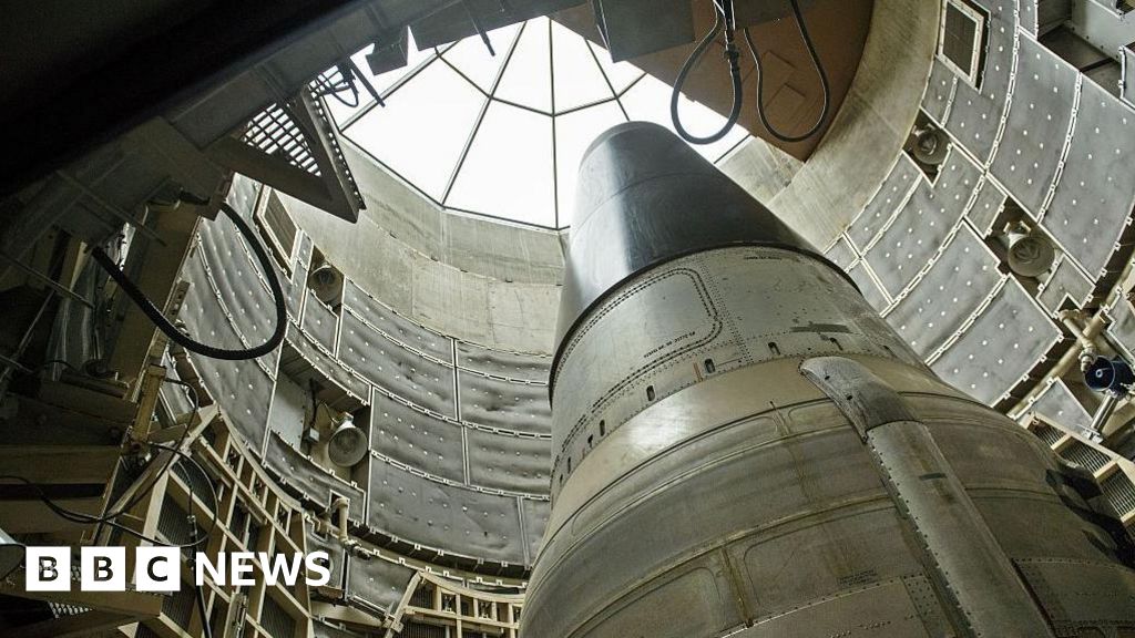 Fears of new arms race as US-Russia nuclear weapons treaty due to expire