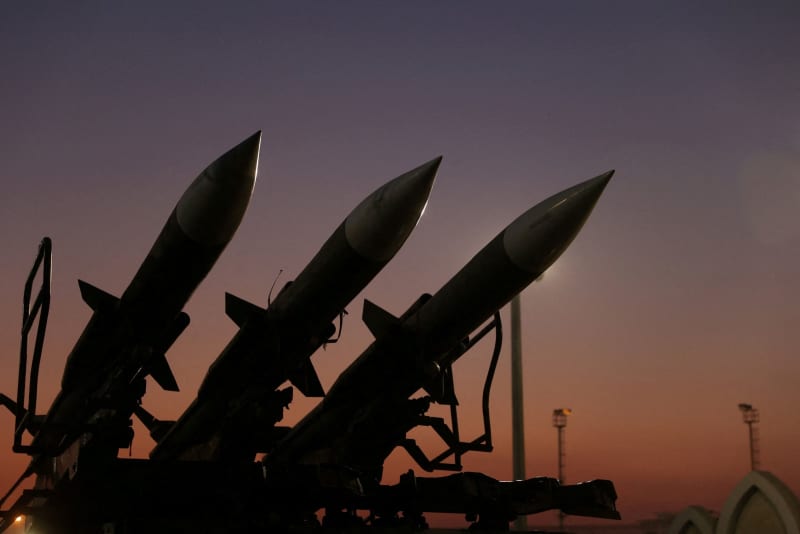 Iran’s IRGC commander vows to only use missiles with warheads weighing at least one ton